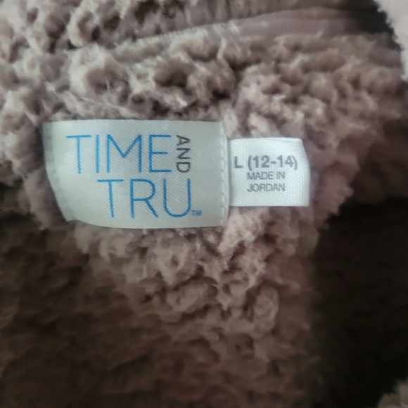 Time and Tru sherpa size Large sweater - Picture 2 of 2